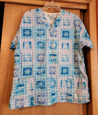 Fundementally cotton by White Swan scrub top blue with snowflakes size M