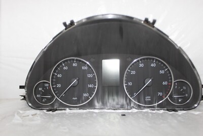 Speedometer Instrument Cluster Dash Panel 05 Mercedes C-Class 152,962 Miles