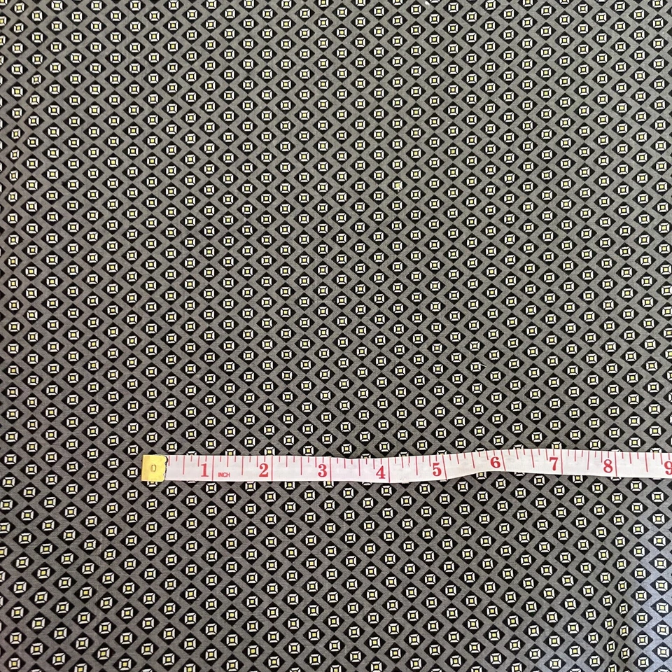 Tecido de algodão cinza preto branco amarelo padrão quadrado 3 3/8 jardas x 44 pol - Imagem 4 de 4