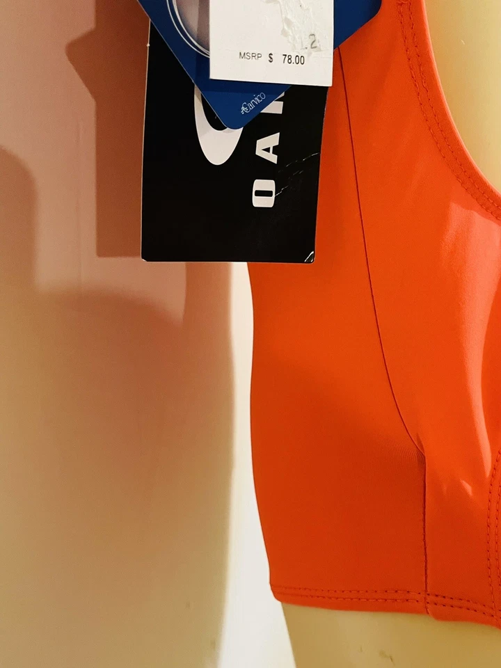 Nuevo Traje de Baño Oakley Una Pieza Coral Brillo Hecho en Italia Tela VITA Talla - Grande Foto 4 de 4