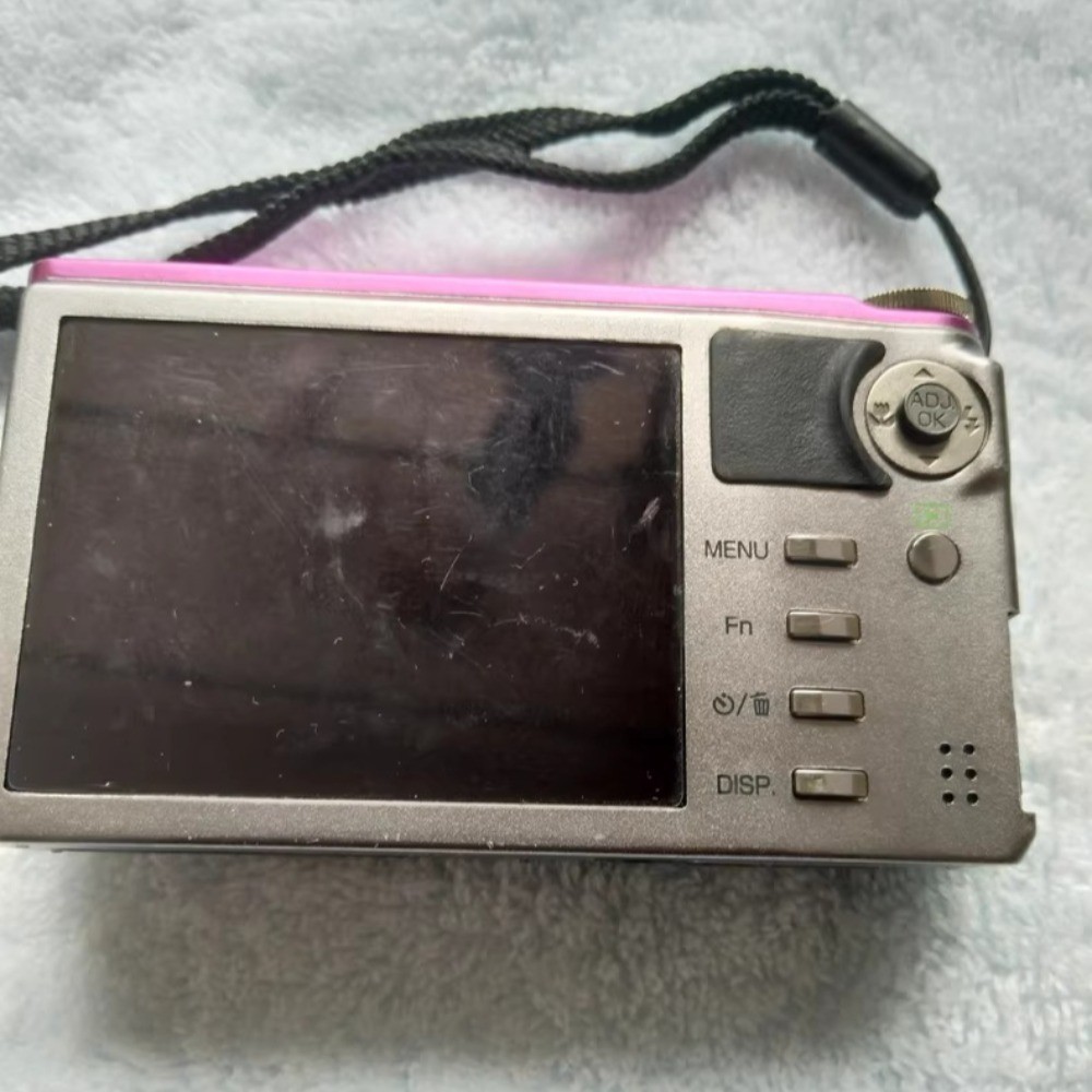 Ricoh CX3 Compact Digital Camera 10 MP 10.7xOptical Zoom 720p HD