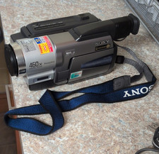 Sony Handycam Hi8 Camcorder 20x Zoom NightShot SteadyShot w/ Case, AC, AV