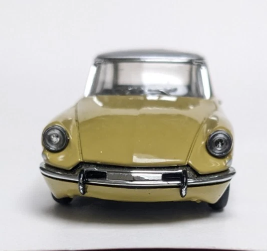 Vitesse 1/43 Citroen DS Sage зеленый и серебристый идеальный без коробки - Изображение 2 из 4