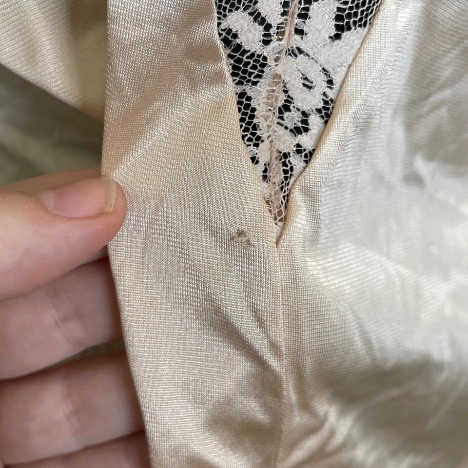 Camiseta sin mangas vintage Maidenform Chantilly encaje satinado camisola rosa talla 34 75 Foto 3 de 4