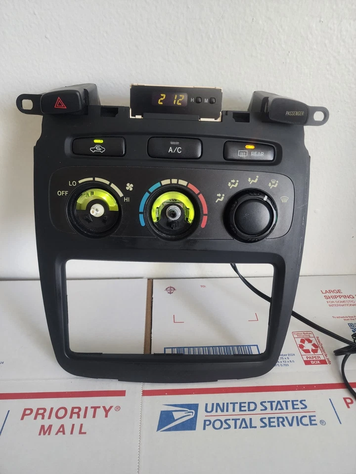 OEM 2001-2007 TOYOTA HIGHLANDER HVAC AC HEATER CLIMATE CONTROL PANEL 84010-48260 - Image 3 of 4