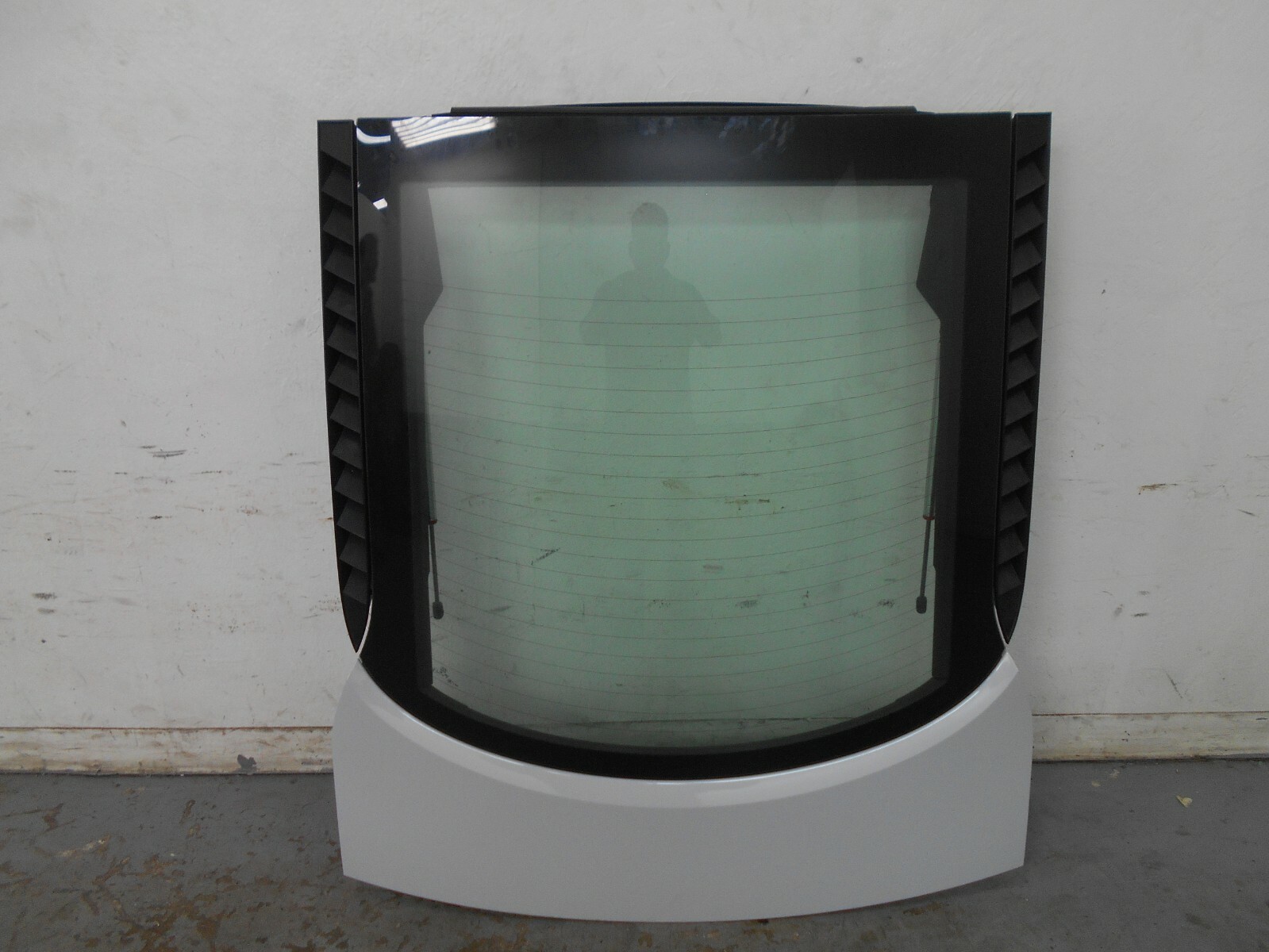2014 11 12 13 14 Audi R8 V10 Engine Deck Lid Hatch Glass / Tailgate  #01602 Z10