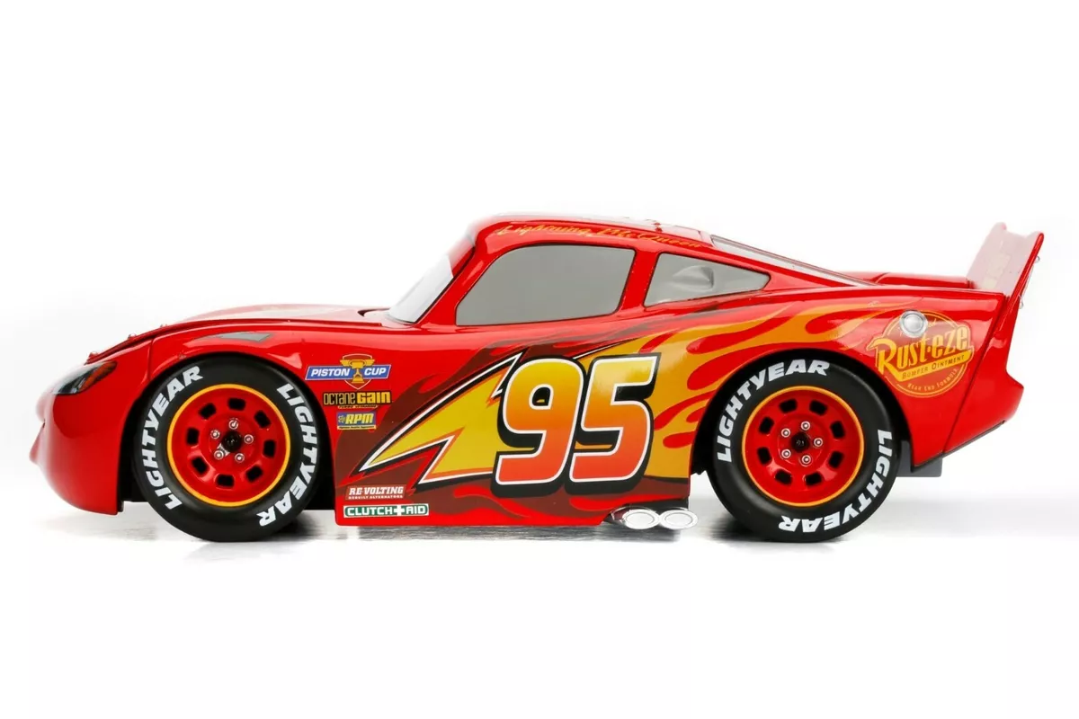 Lightning McQueen - Disney Cars Diecast 1:24 Scale Diecast Model by Jada  Toys