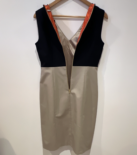 T TAHARI Genisis Sheath Dress Cotton Blend VNeck Beige/Navy Sz 6 NWT Career Prep - Picture 13 of 24
