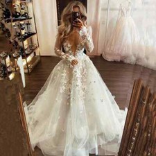 A Line V-Neck Wedding Dresses Lace Appliques Long Sleeve Court Train Bridal Gown