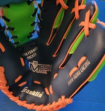 Franklin Mesh Tek Youth Right Hand Thrower 22812-9.5" Baseball Glove Brand New