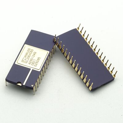 ADI AD9012AQ 8-BIT High Speed TTL PROPRIETARY METHOD ADC CDIP28 x 1PC