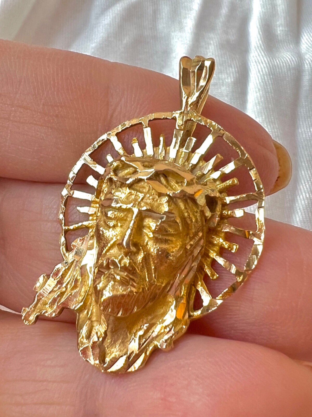 14K YELLOW GOLD JESUS CHRIST HEAD PENDANT NECKLACE RE… Gem