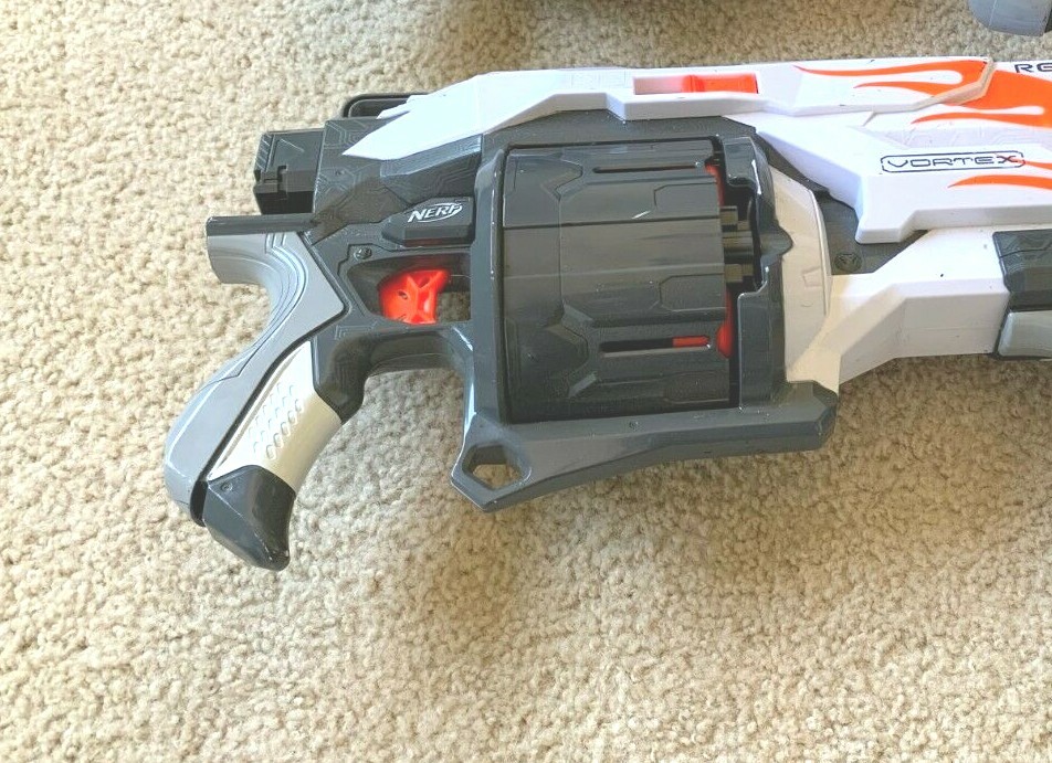 ナーフ ボルテックス レボニックス360 レボニクス Amazon.com: Nerf Vortex Revonix 360 Blaster : Toys & Games