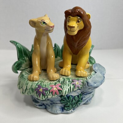 Disney's Lion King Simba and Nala Music Box Schmid Can You Feel the Love Tonight