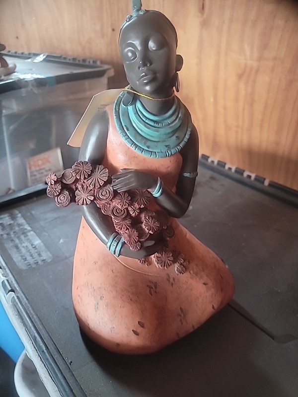 lady statue