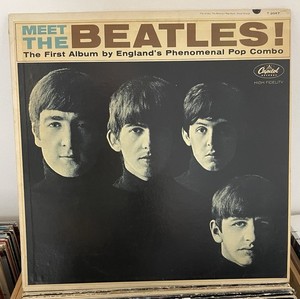 超初期盤　赤盤ファーストプレス　MEET THE BEATLES! レコード Beatles – Meet the Beatles 1969 red vinyl Japan-only mono LP with obi