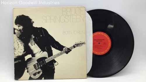 Bruce Springsteen Born To Run Vintage 1975 LP Vinyl Record Columbia JC 33795