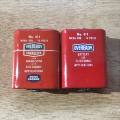 EVEREADY No. 411 NEDA 208 15V A Alkaline Battery Transistor/Electronic (2)