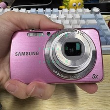 Samsung PL20 Vintage Digital Camera 14.2MP 5x Optical Zoom with Accessories Pink