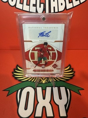 2022 Panini National Treasures Joao Felix Gold Signatures /5 Portugal
