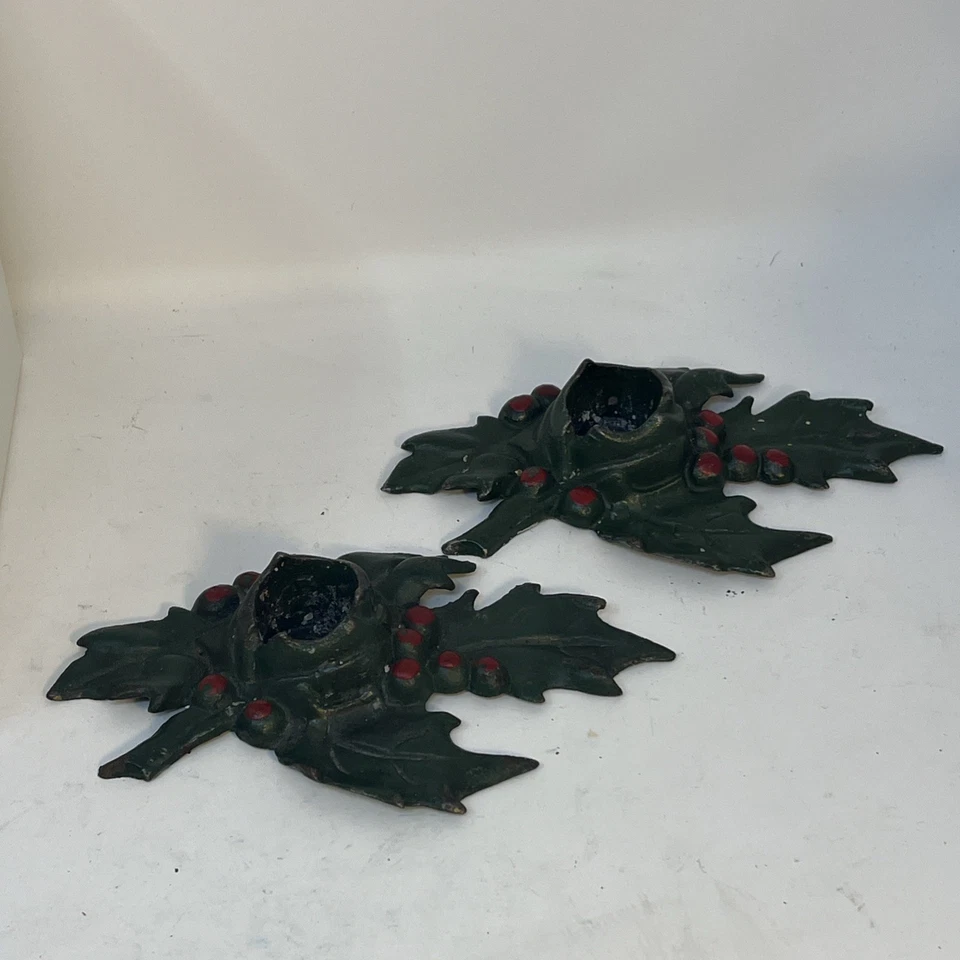 2 Candelabros Antiguos Hierro Fundido LVL Hoja de Acebo Bayas 5-17-21 Navidad 1922 Foto 3 de 4