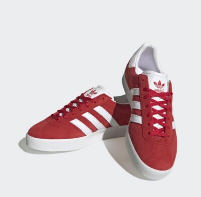 スニーカー adidas Gazelle 85 Red IG0455 adidas GAZELLE 85 BETTER SCARLET/FOOTWEAR WHITE/GOLD