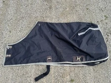 BIG D Nylon Stable Sheet ~ Size 68 ~ BLACK & SILVER