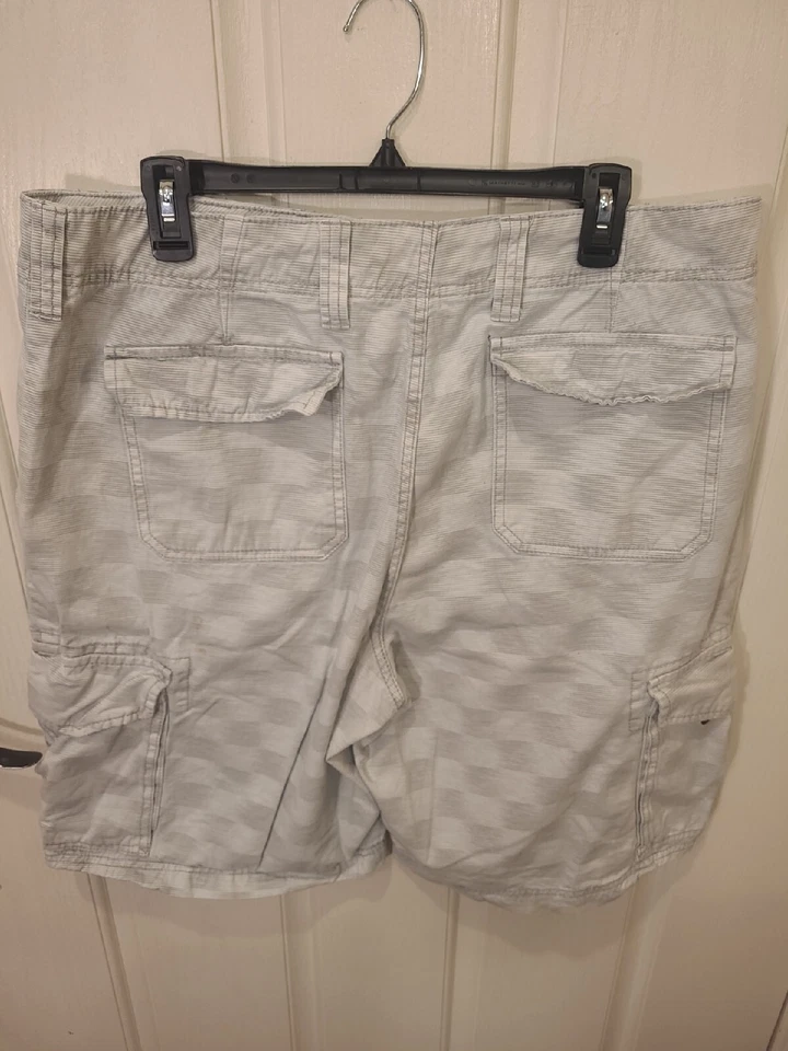 Pantalones Cortos American Rag Cargo Para Hombre Talla 36 Cintura Y2K Gris Cuadros Frente Plano Años 90 Foto 3 de 4