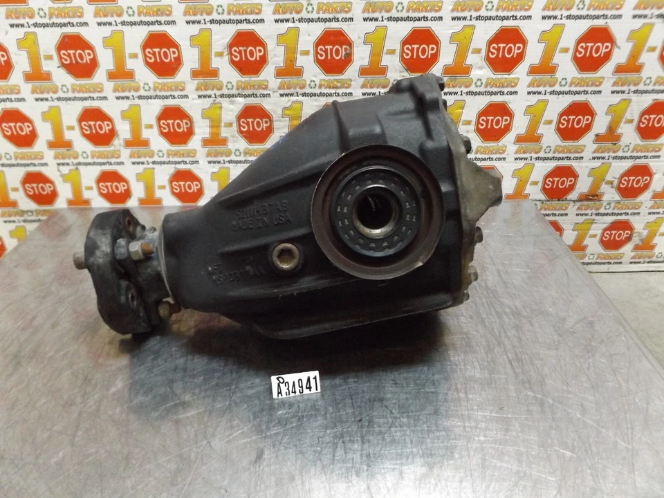 Dodge Magnum 2005-2006 eje trasero diferencial soporte conjunto 52111426ad OEM Foto 2 de 4
