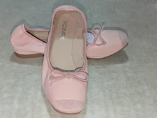 NIP Women's Sz 9 (Run Small-8) Cinak Soft Pink W/Bow Ballet Style Slip On Shoes