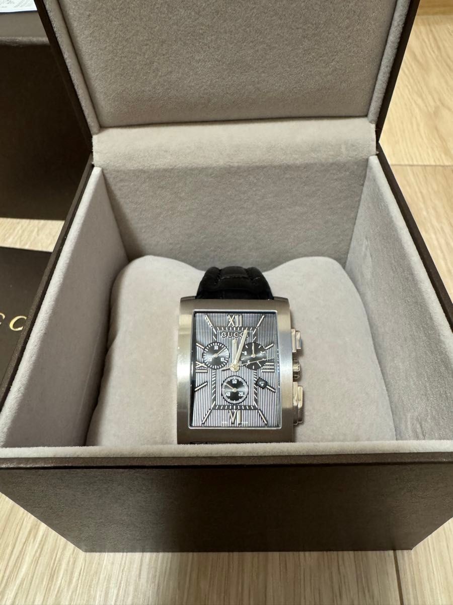 GUCCI 8600M Chronograph Black Dial Stainless Steel Leather Swiss