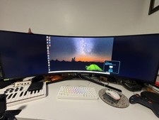 Samsung Odyssey G9 49" Curved QLED Gaming Monitor 32:9 120Hz LC49G95TSSNXZA