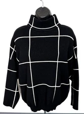 Davi & Dani Grid Pattern Mock Neck Sweater Women's Medium Soft