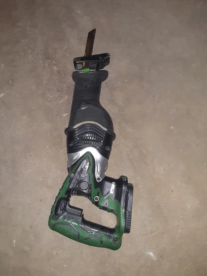 Hitachi Power Tools. Skill Saw, Reciprocating Saw, Drill, Battery. 🥸Description - Image 2 of 4