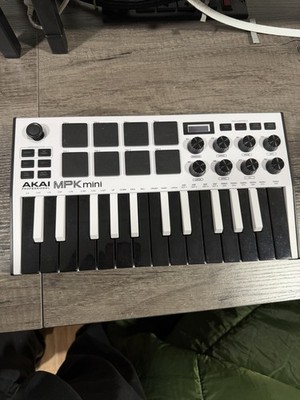 Akai MPK mini (MK3) MIDI Keyboard Controller 25 Keys USB Pad Triggers arp