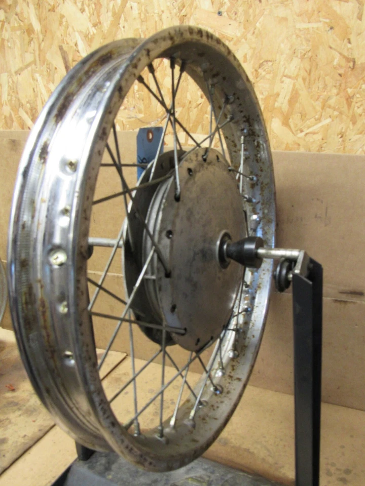 1981 Honda CM400E CM400 передний обод колеса 44701-447-671 - Изображение 2 из 4