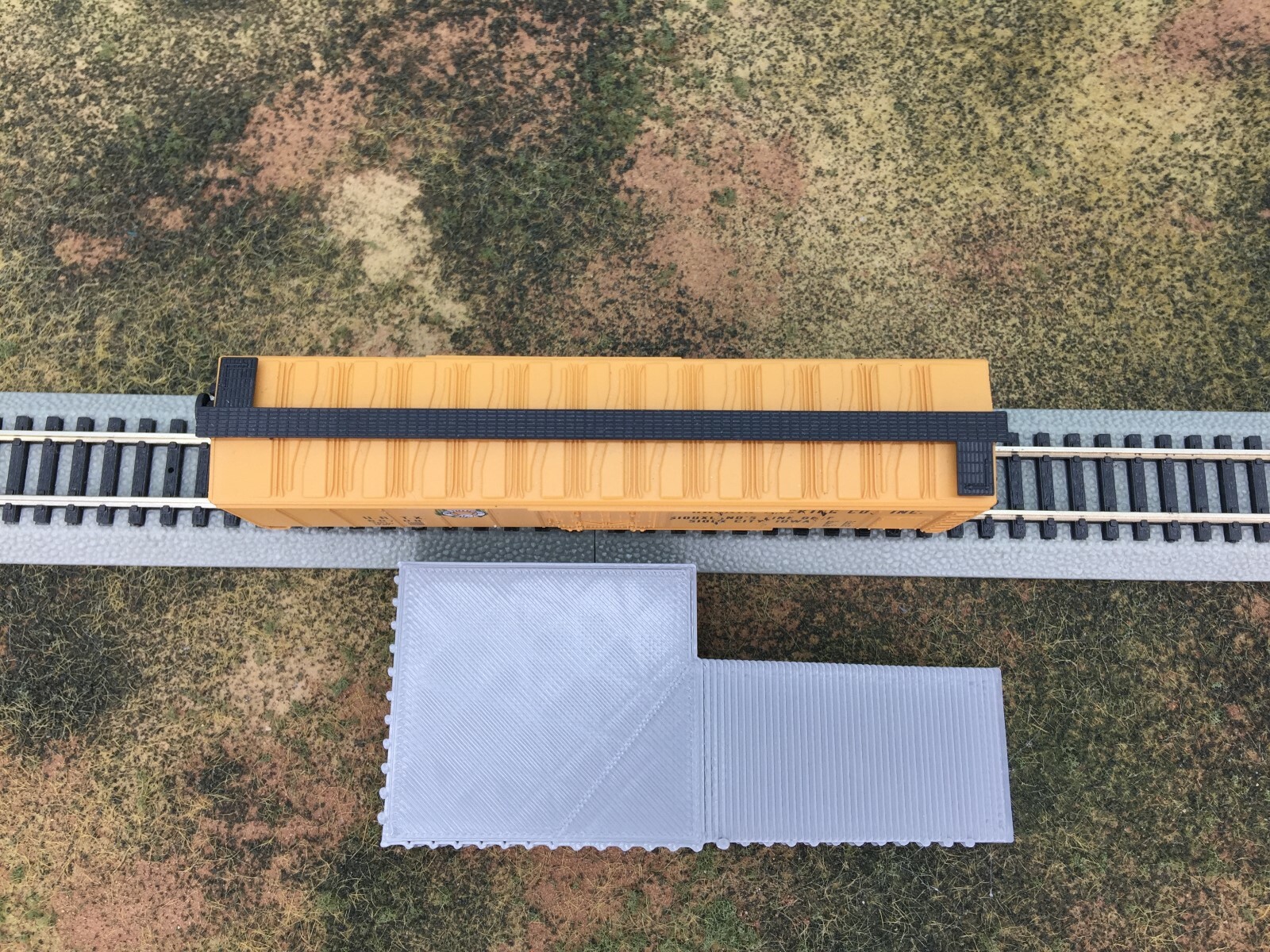 Loading Platform Dock with Ramp - N Scale 1:160 - No Assembly Required ...