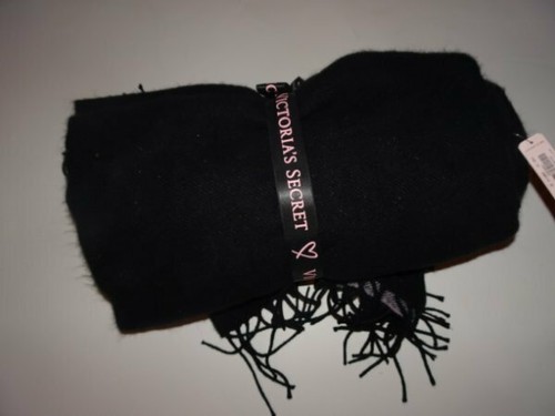 VICTORIAS SECRET Limited Edition Black Pink Blanket 50" X 60" New