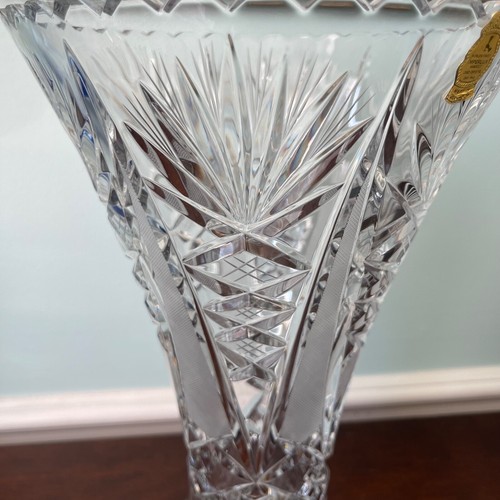 World's Finest Imperlux Handcut Lead Crystal Vase 24% Pbo Made in Slovakia - Picture 12 of 24