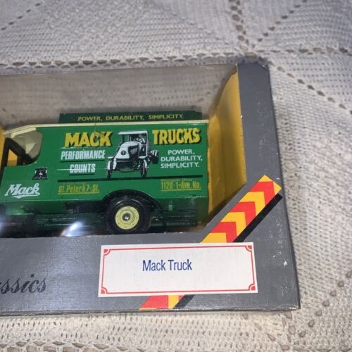 VINTAGE 1986 Corgi Renault Mack Truck NOS Original Box C906/1 - Picture 4 of 18