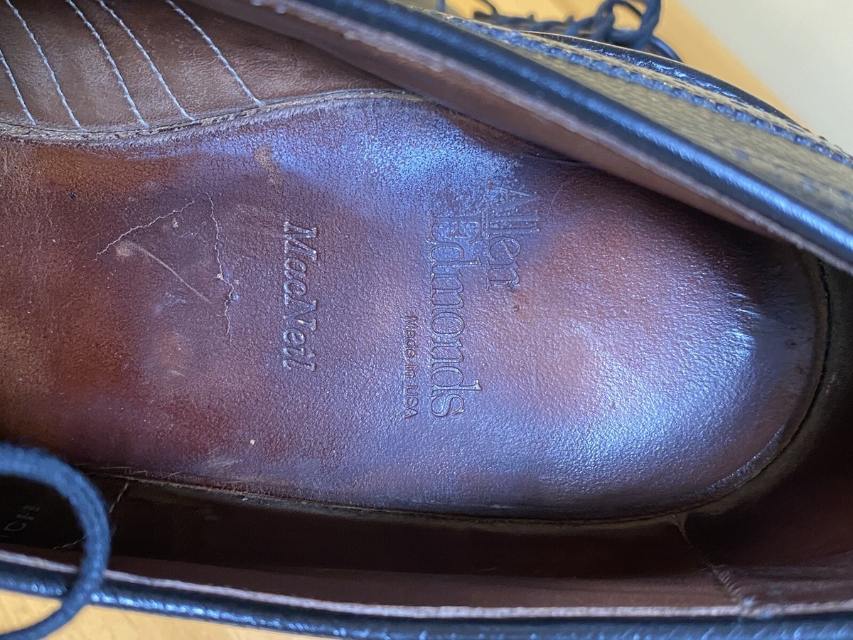 Allen Edmonds Men display picture 1