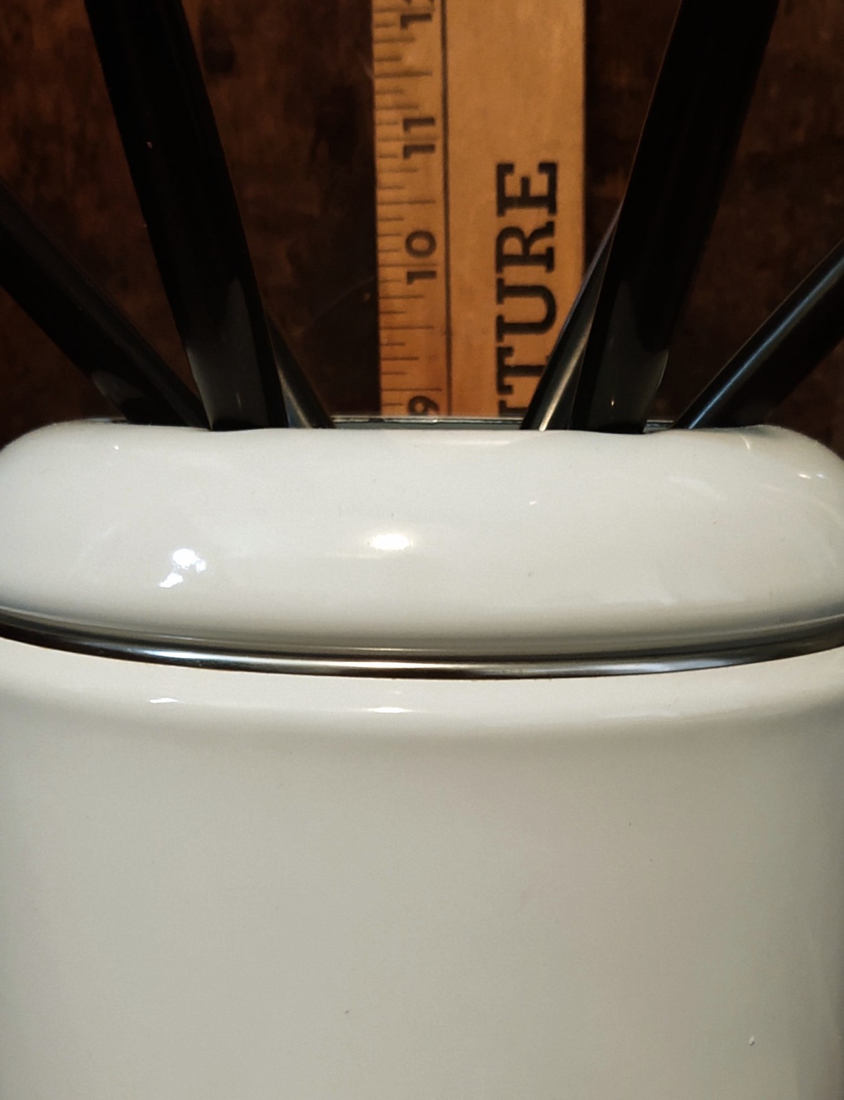 Vintage - White Fondue Set - Fondue Pot & Stand,  12 Forks & 6 Sauce Dishes