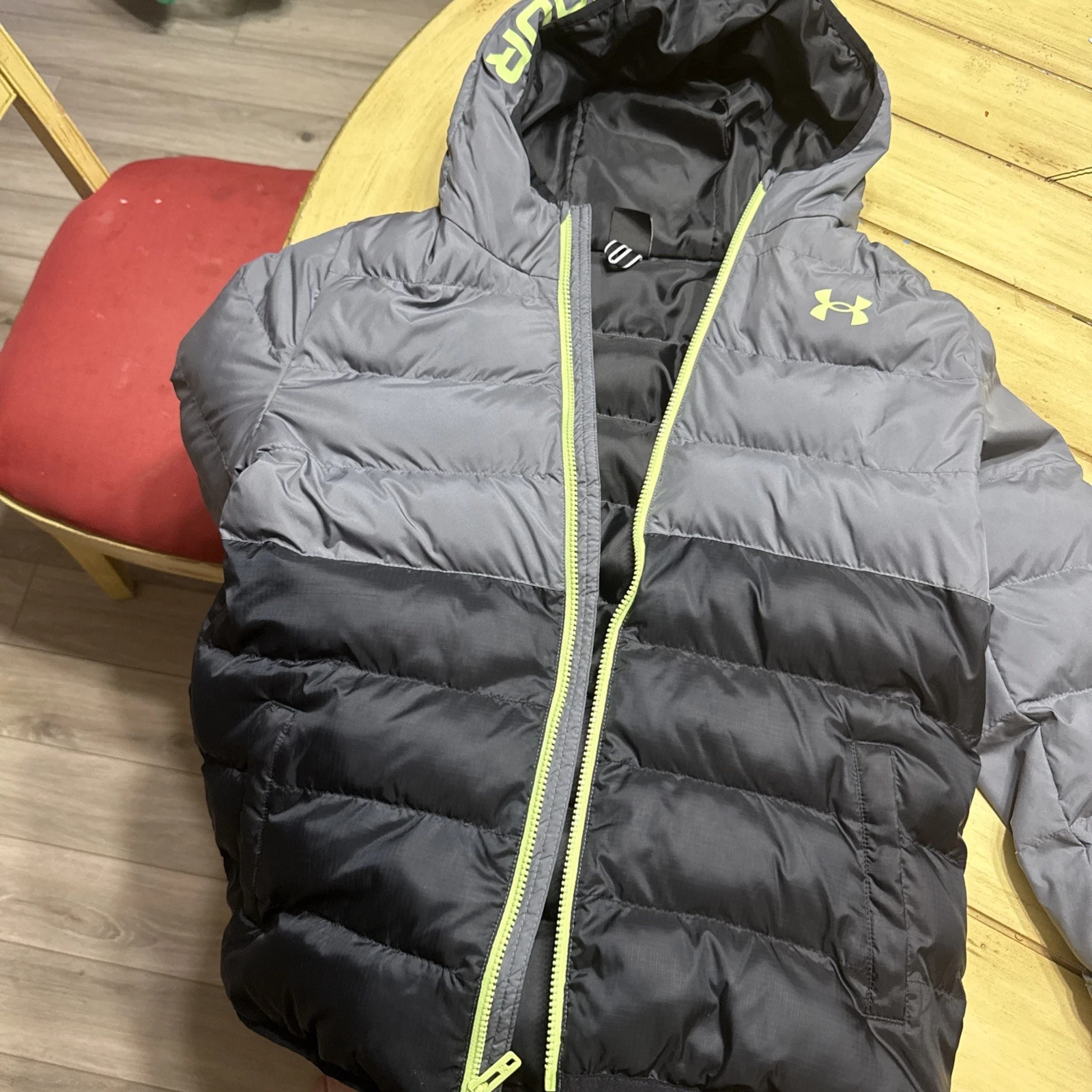 Under Armor Coat Boys Large Black/Gray/Green Puffer Cold Gear Jacket Hooded