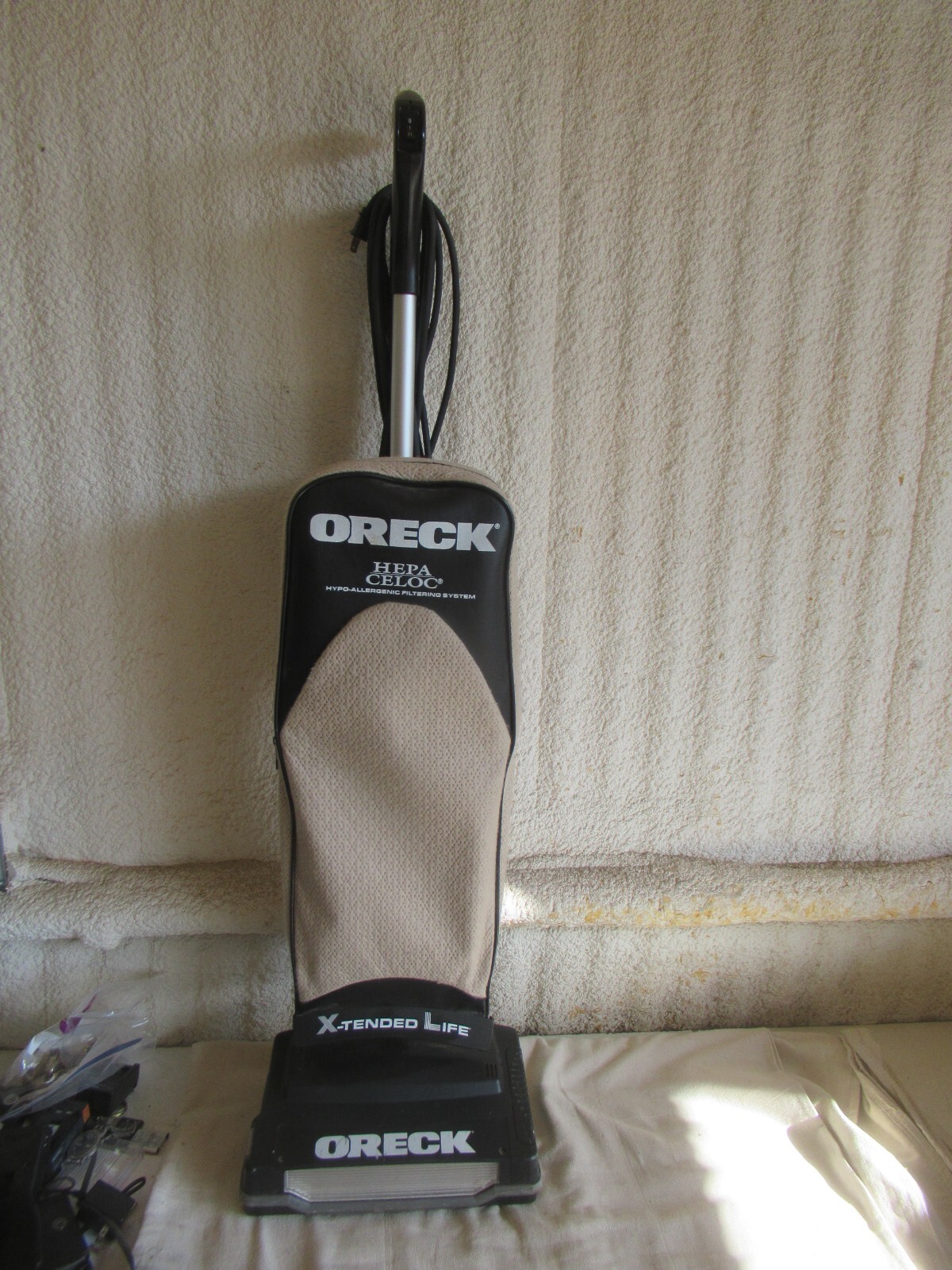Oreck XL XL21600 Hepa Celoc HypoAllergenic 2Speed Upright Vacuum