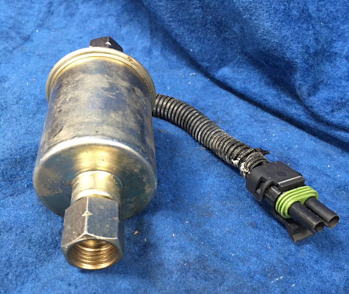 New Holland #86002636 PUMP, FUEL | eBay