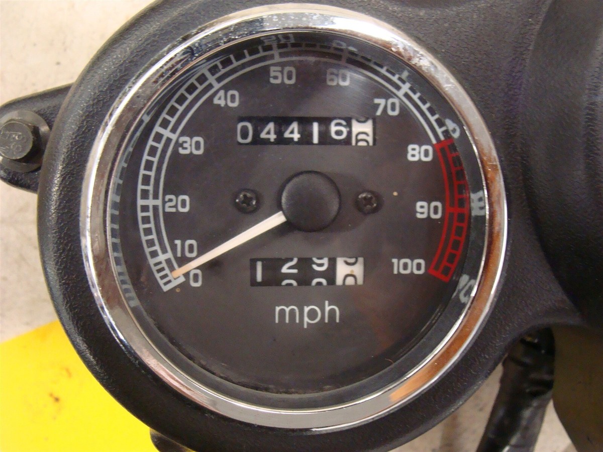   ペンダン　2006年製 2006 Zongshen zs gs 250 sport bike MAIN FRONT OEM SEAT BASE