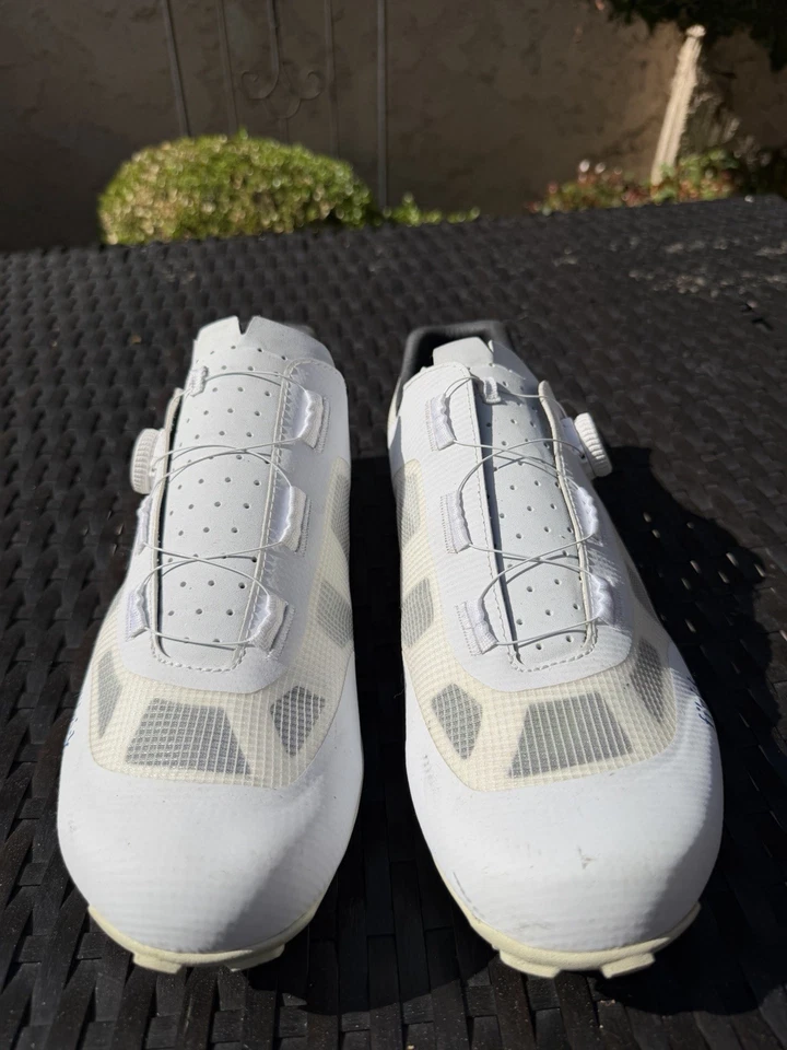 TÊNIS DE CICLISMO FIZIK VENTO PROXY BRANCO MTB/CASCALHO Tamanho 48 EUA 13 3/4 - 14 Limpo! - Imagem 2 de 4