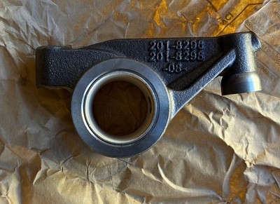 201-8296: Engine Valve Rocker Arm