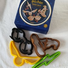 NEW William Sonoma Harry Potter Pancake Molds Set Of 4 Shapes Wizarding World