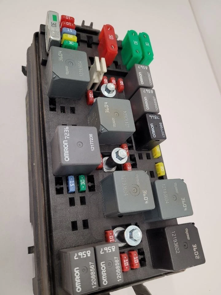 2000-2005 BUICK LESABRE Fuse Box Engine 19300124 25751053 - Imagem 3 de 4